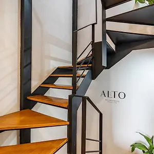  Сasa de vacaciones Alto House Edificio Completo